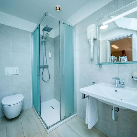 招待所 杰森斯基住宿加早餐旅馆 3*