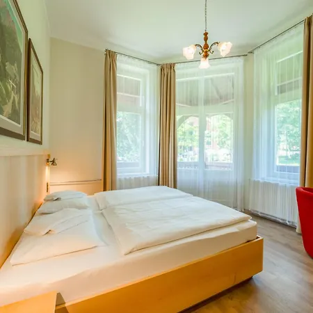 Jesensky Guest house 3*