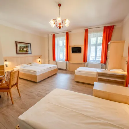 Jesenský 3*