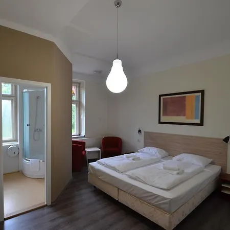 招待所 杰森斯基住宿加早餐旅馆 3*