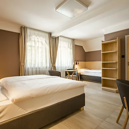 杰森斯基住宿加早餐旅馆 招待所 塔查斯卡-鲁穆尼卡